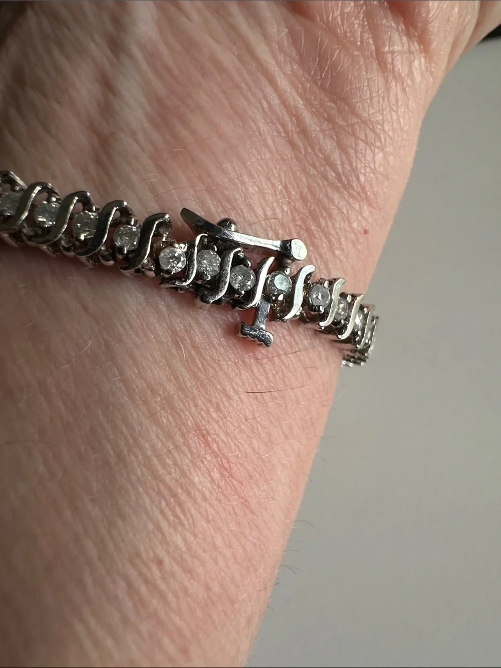 Diamond Tennis Bracelet S-Link in 10K white gold